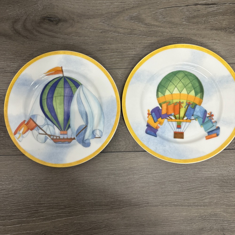 WILLIAMS SONOMA Montgolfiere Hot Air Ballon Fone porcelain Plate Set